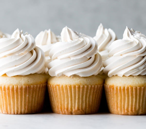 Classic Vanilla Cupcakes – Leite's Culinaria